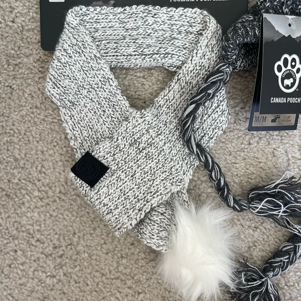 Canada Pooch Scarf & Hat - Picture 2 of 8